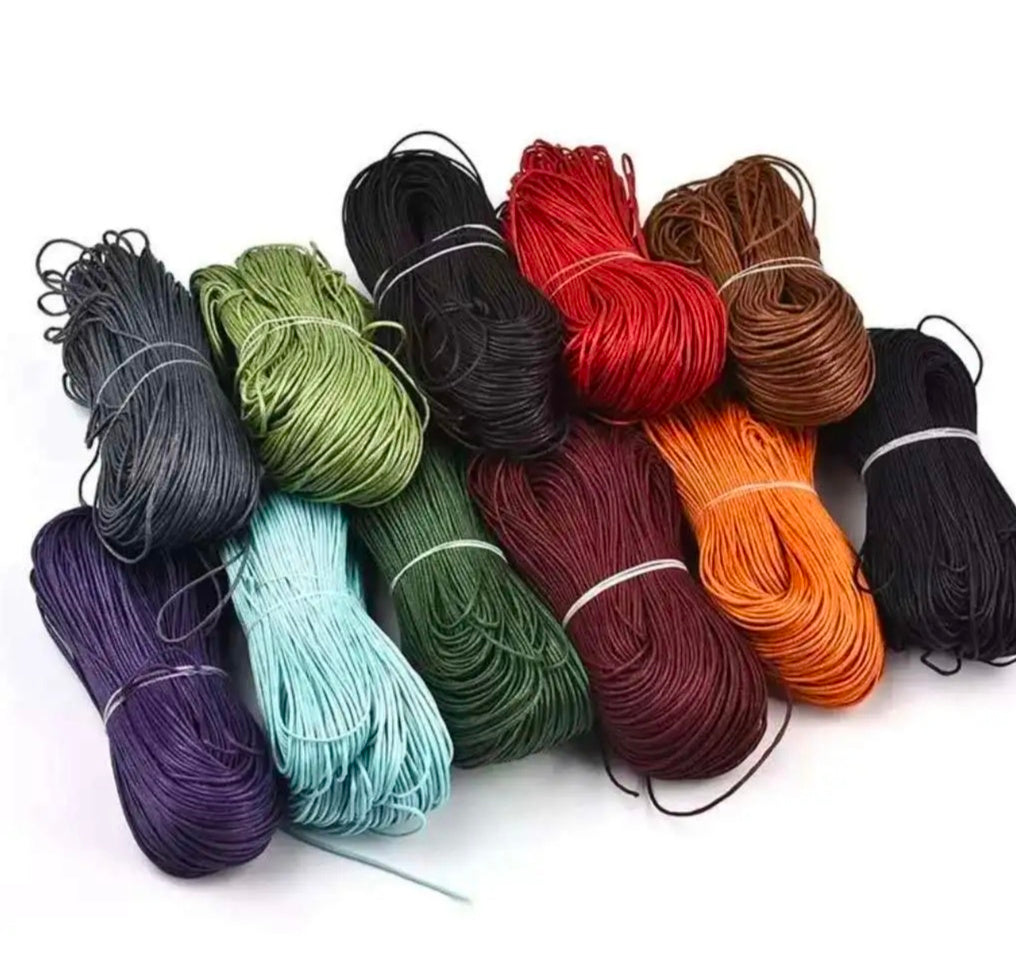 Filo Piatto Poliestere Cerato Slam Cord Per Micro Macramè 0,6 Mm - Rosso X100m - Perles & Co - Foto 2